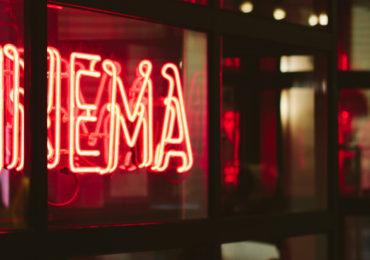 Dezelfde films vertonen in bioscopen en filmtheaters: is er sprake van een trend?